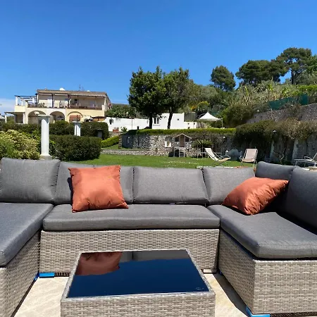 Raffaella Villa Capri